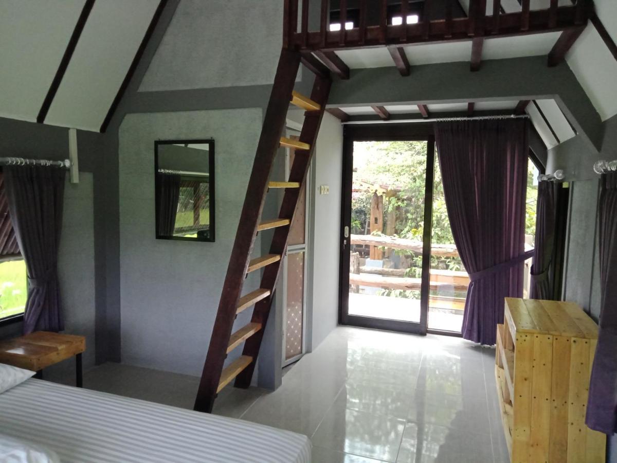 Joglopari Guesthouse Room 2 Bukan Untuk Pasangan Non Pasutri Tjepit Zewnętrze zdjęcie